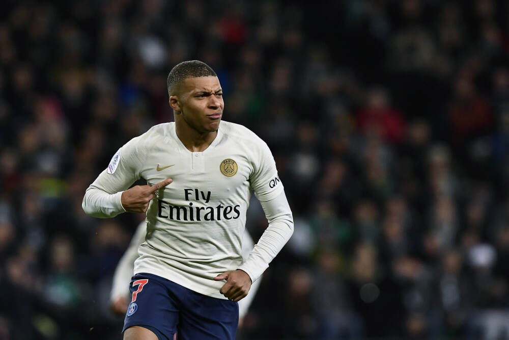 波兰警告普京专机敢飞就抓，特朗普直接撂挑子，这会面黄了